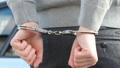 Арестуваха уволнения от "Мини Марица - изток" - Виктор, заплашвал приятелка на обезобразеното момиче