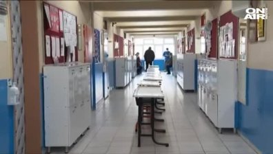 Бойкот заради "контролирания вот": Пълните секции в Турция останаха мираж