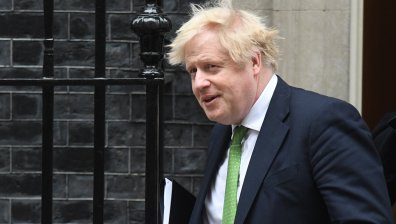 Джонсън наложи строги санкции: Замразяваме активите на 5 руски банки