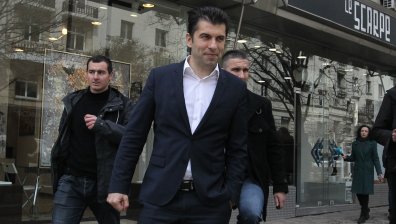 Разпитаха Кирил Петков по делото за изнудване на Божков