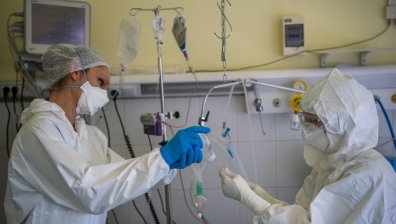 Откриха генетично предразположение към тежката форма на Ковид-19