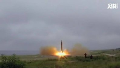 Северна Корея изстреля нова балистична ракета към Японско море