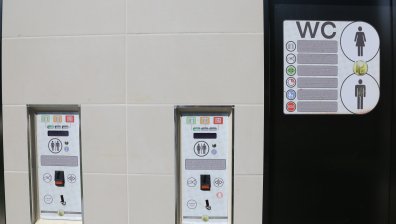 Скандално: Заведение не пуска клиенти в тоалетната, праща ги да ползват в съседен магазин