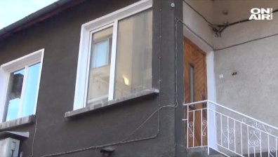 Жестоко убийство в Пловдив: Жена преряза сънната артерия на мъжа си