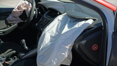 Покупка на кола "втора ръка": Внимавайте за датата на производство на коланите и стъклото