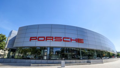 Разследване в Porsche заради съмнения за незаконни промени в двигателите