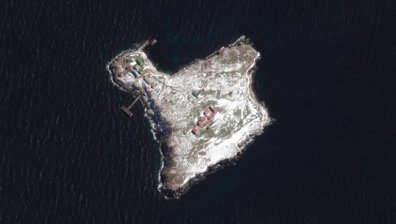 Украйна: Ударихме с множество ракети Русия на Змийския остров