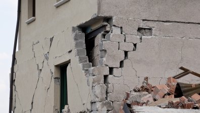 Земетресение от 6.8 по Рихтер разтърси Турция, има загинали 