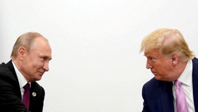 Траен мир, признаване на Крим... Какво обсъдиха Доналд Тръмп и Владимир Путин