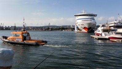 Круизните компании сменят руските пристанища с български