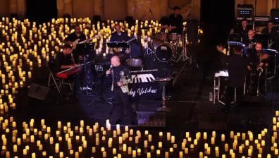 Боби Вълчев с незабравими джаз концерти с хиляди свещи