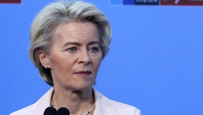 Фон дер Лайен с призив към Путин да удължи зърнената сделка с Украйна