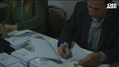 Въпреки войната в Сирия започнаха парламентарни избори