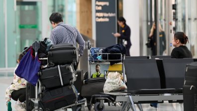 Евакуация на летището в Хамбург доведе до отменени полети и масови закъснения