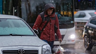 АПИ предупреждава шофьорите за тежки условия и сняг по пътищата