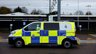 Разследват още 3 инцидента след нападението с нож в Англия