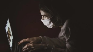 Apple и Google вече с достъпна система за информация относно Ковид-19