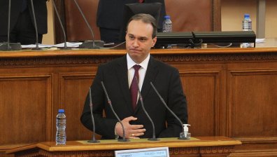 Военният министър каза защо България няма да изпраща свои МиГ-29 в Украйна