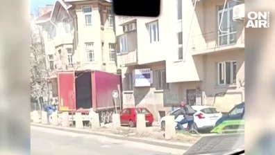 Куриоз: ТИР заседна между две сгради в локалното на "Цариградско шосе"