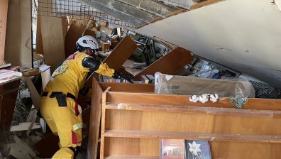 Сградите в Тайпе се разлюляха - силно земетресение удари Тайван