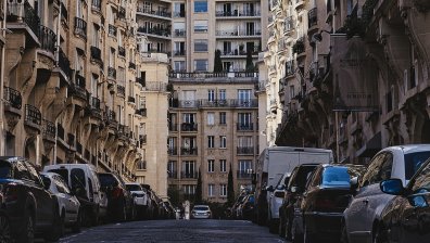 Франция увеличава електромобилите, въвежда "социален лизинг"