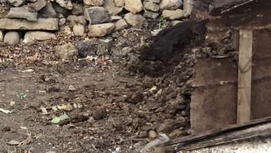 От HelpBook: Незоконно торище изникна в Крумовградско, живеещите в близост са притеснени