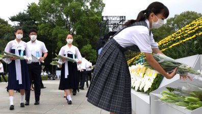 Япония почете жертвите от бомбардировката над Хирошима