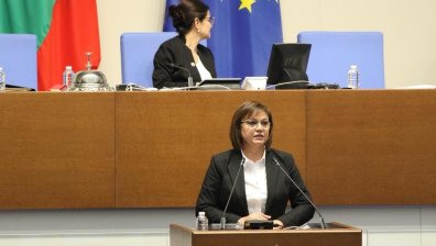 Нинова: Това правителство държи цял народ заложник на лакомията и зависимостите си