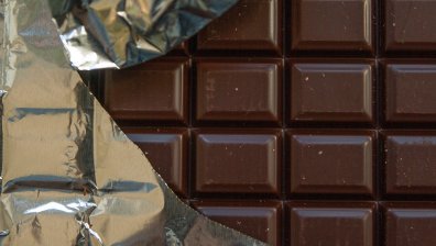 Шоколад на 120 години беше открит в архива на покоен поет