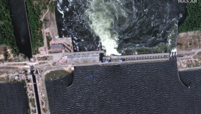 Милиони тонове реколта в Украйна са застрашени след разрушаването на "Каховка"