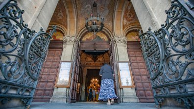 Православната църква в България е само една, решиха депутатите
