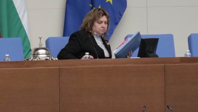 Киселова: БСП е против предсрочни избори, има заявка за пълен мандат