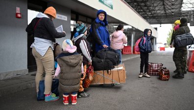 Украйна обяви разкриването на 9 бежански коридора, договорени с руските военни
