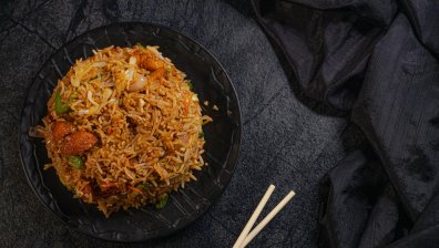 Рецепта за вкусен ориз по китайски с пилешко месо