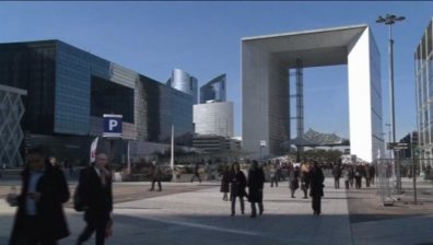 Повече данъци ще чакат имигрантите в Обединеното кралство