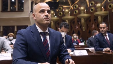 Македонският премиер обеща оставка след приемане на промените в Конституцията