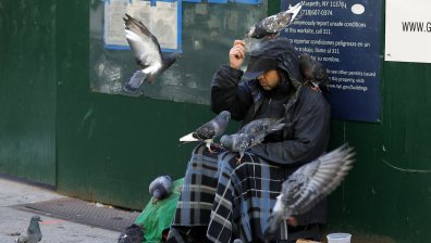 Глад и бедност в Ню Йорк, милиони разчитат само на помощи