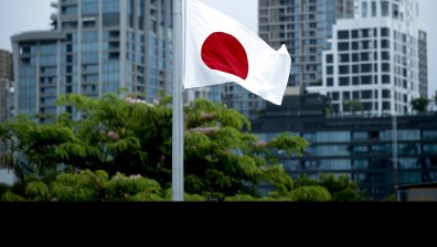 Япония обсъжда нова стратегия да нанася ответни удари срещу бази