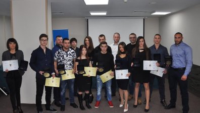 БККФ отличи най-добрите каратеки за 2016 година
