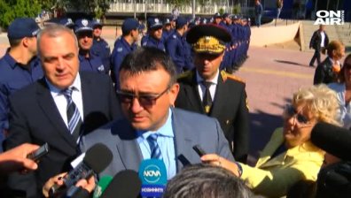 Всички чакат премиерът да се завърне, за да обсъдят главния секретар на МВР