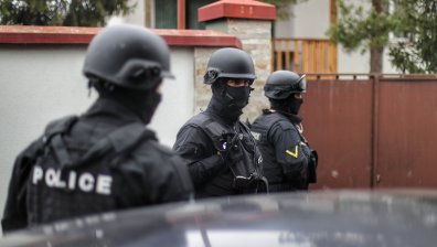 ГДБОП хвана престъпна група, изготвяла фалшиви документи