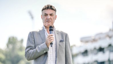 БФС с отчаян нов опит да спре извънредния конгрес