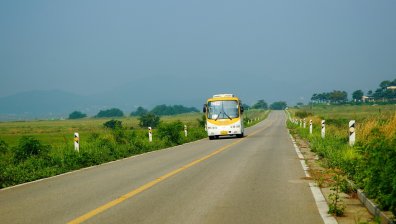 Автобуси без шофьор вече возят пътници в Шотландия 