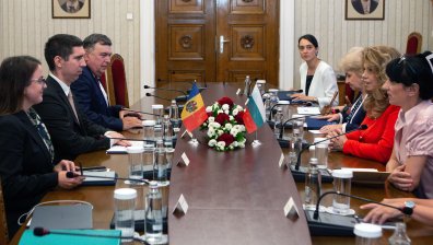 Йотова: Съхранението на българската общност в Молдова е от взаимен интерес
