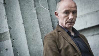 Репортер разкрива гнилата ирландска правна система в драмата "Тялом и духом" по Bulgaria ON AIR