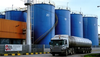 Цената на петрола продължава да расте, след като ОПЕК+ съкрати производството