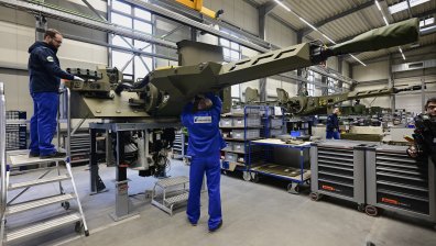 Оръжейните компании в Европа процъфтяват и търсят хиляди кадри