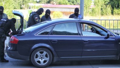 Задържаха двама с кокаин и 30 кг марихуана в София
