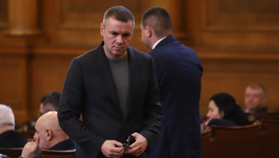 Ицо Хазарта влиза в битката за НС в 25 МИР, за 24-и спорят Христо Иванов и Атанасов?