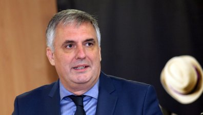 Калфин: Нормално е бюджетът да е заложник на политически интереси